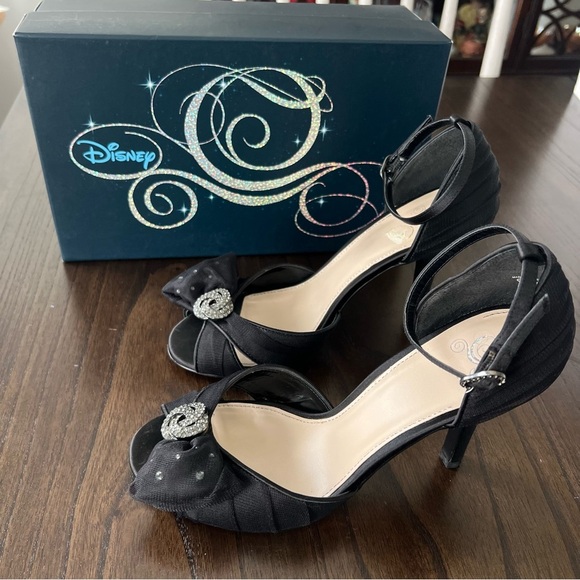 Disney Cinderella Glass Slipper Collection Black Heels - Size 9 - Picture 3 of 9